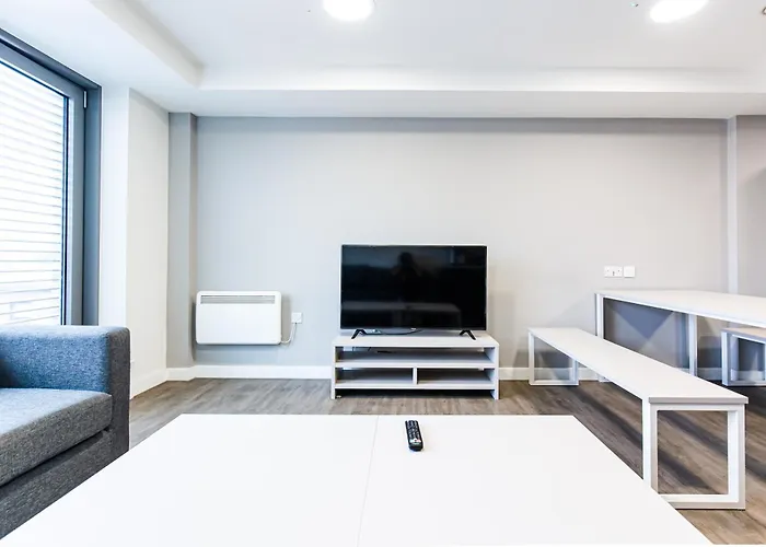 New Era Living - Private Rooms Next To Bramall Lane
